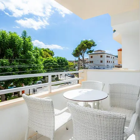 Massanet 1b Apartment